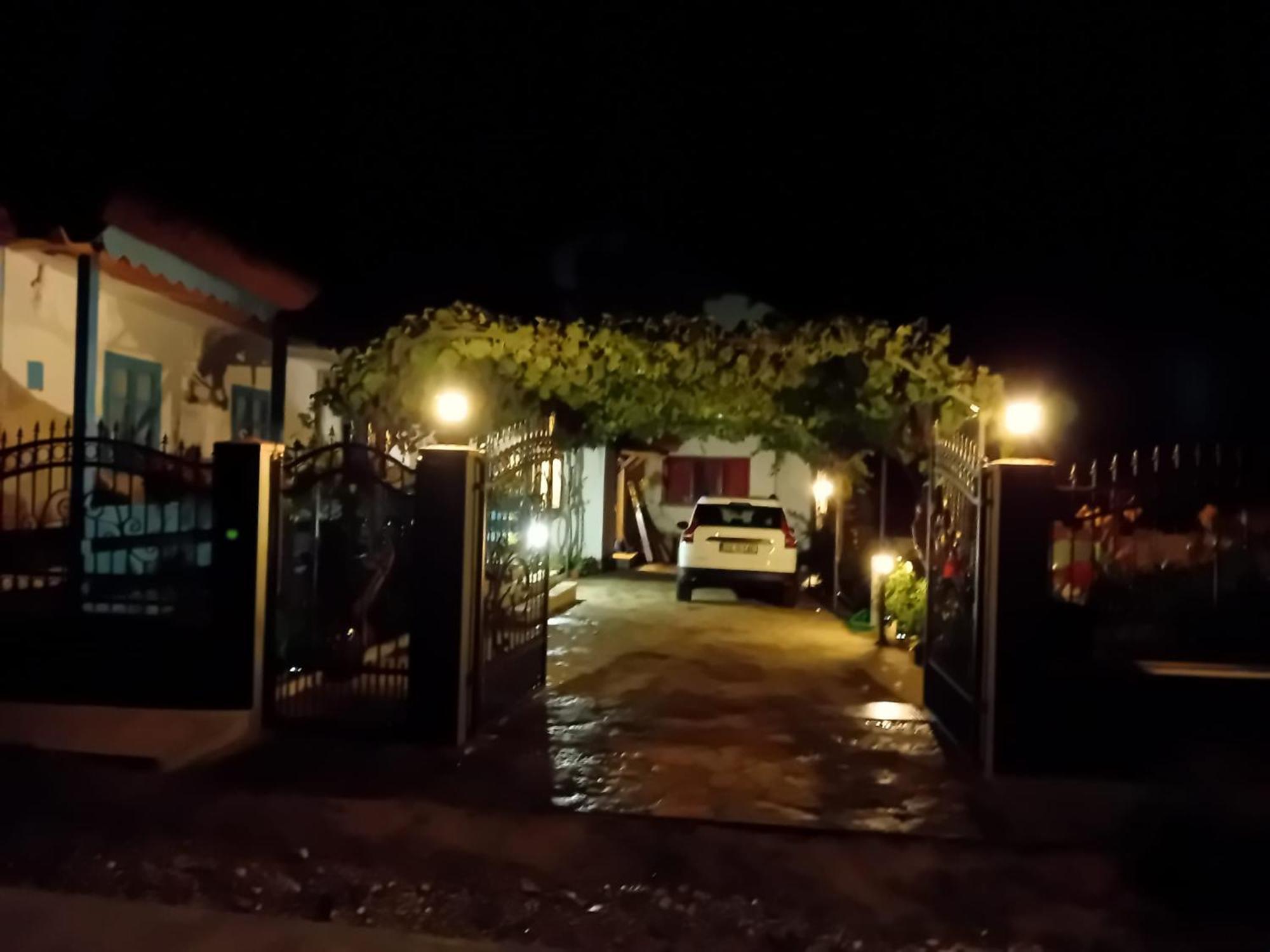 ホテル Casa Rasaritul Soarelui Sarichioi エクステリア 写真
